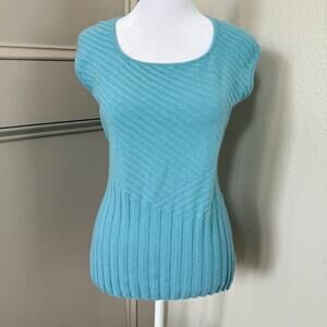 St. John 100% Cashmere Blue Short Sleeve Sweater Size S Lightweight Luxe